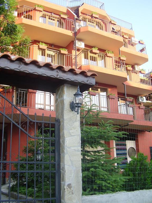 Terra Guest House Ravda Exterior photo